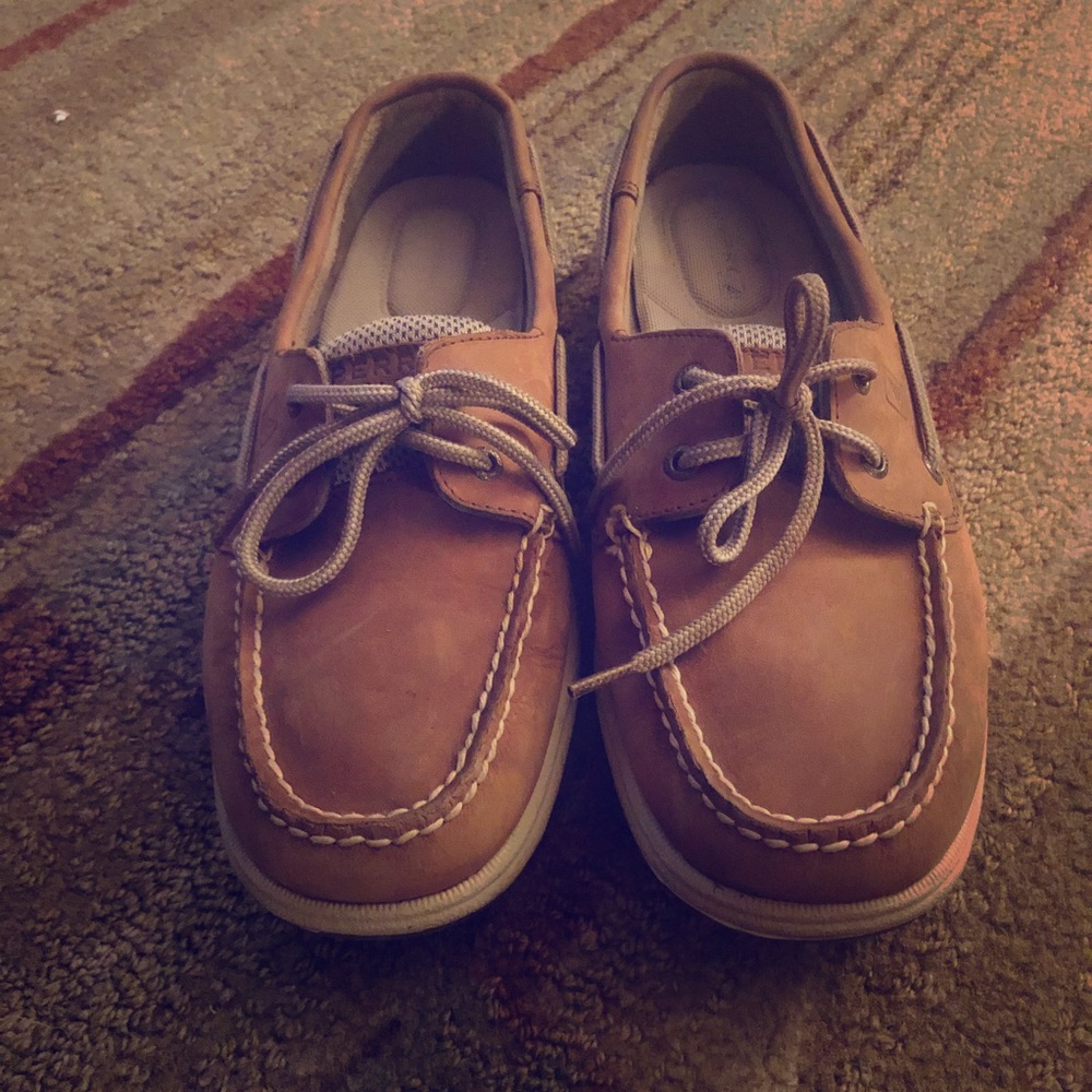 Men’s Sperry boat shoes